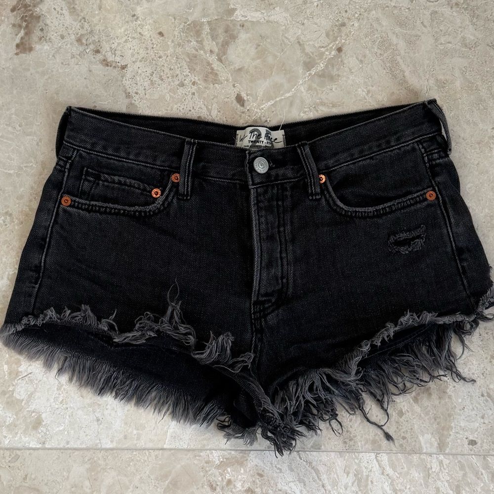 Free People We The Free Black Distressed Frayed Hem Denim Shorts 25
